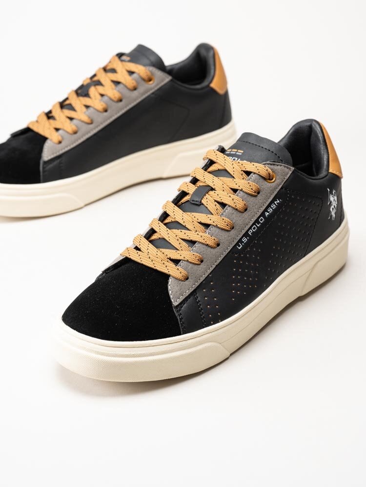 U.S. Polo Assn. - URUS001A - Svarta sneakers med bruna detaljer