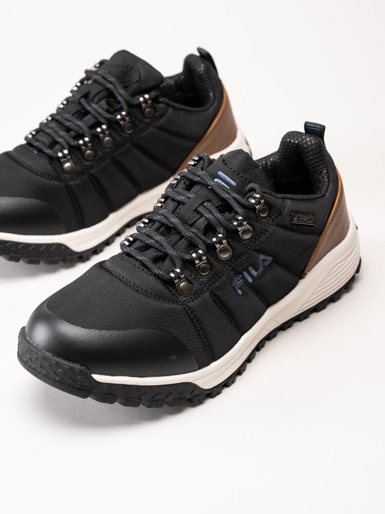 FILA - Hikerbooster Low - Svarta sneakers med bruna detaljer