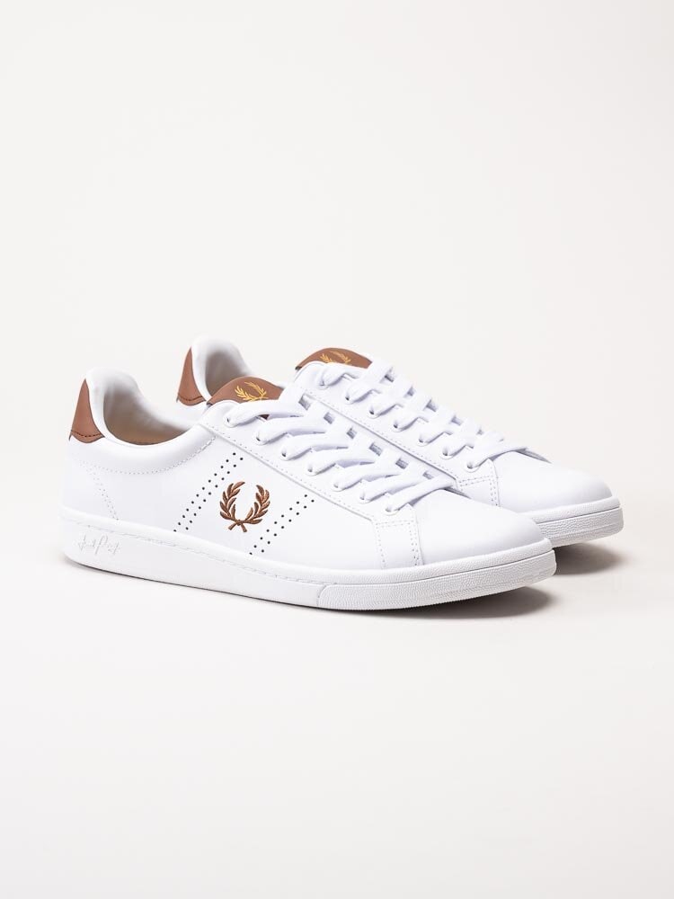 Fred Perry - B721 Leather - Vita tennis sneakers i skinn