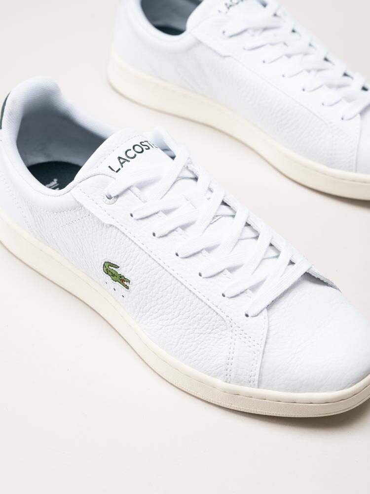 Lacoste - Carnaby Pro - Vita sneakers i skinn