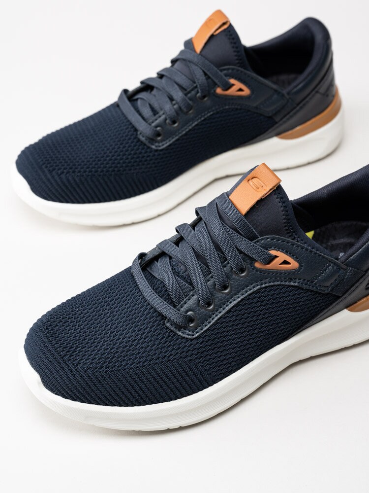 Skechers - Lattimore Lasiter - Blå sportiga sneakers i textil