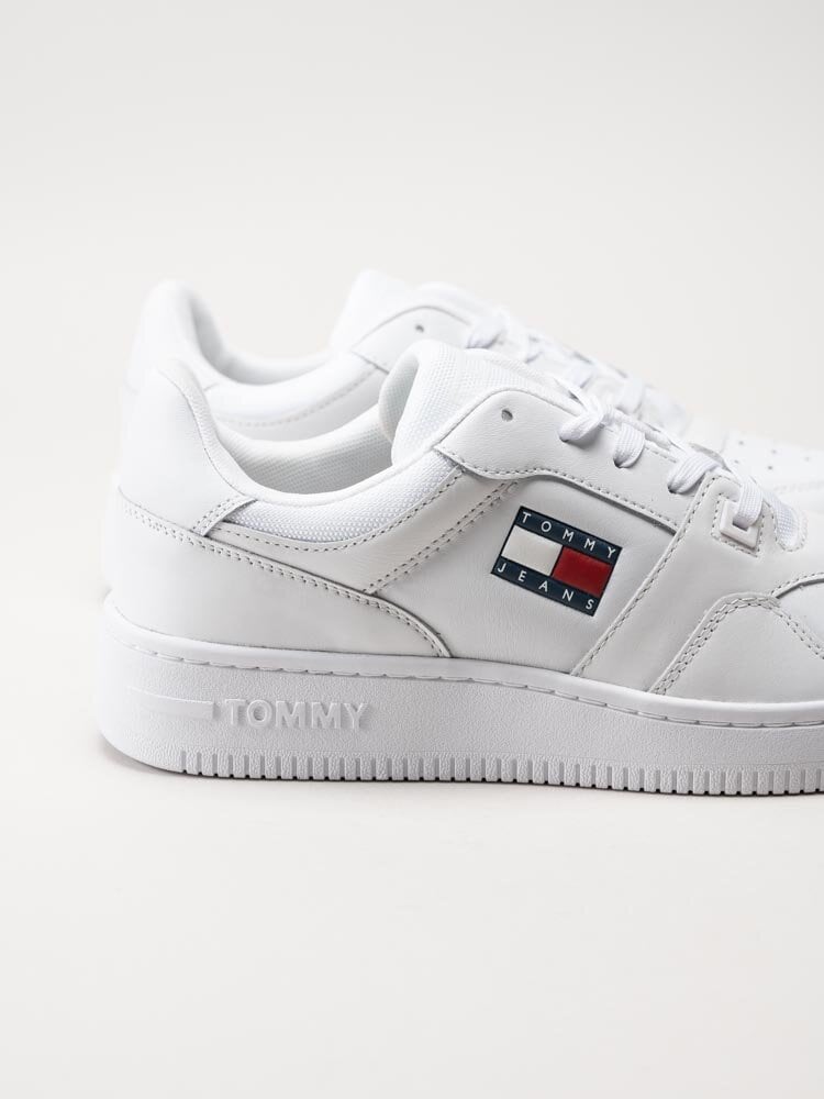 Tommy Hilfiger - Retro basket - Vita sneakers i skinn