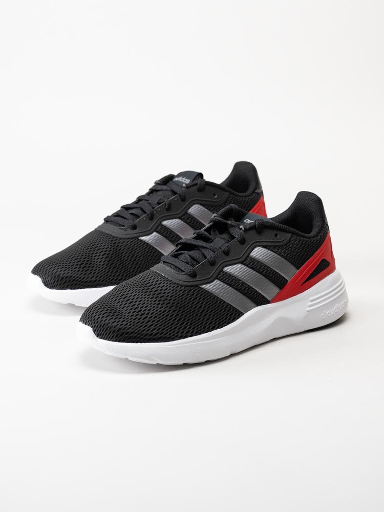 Adidas - Nebzed - Svarta sneakers i textil