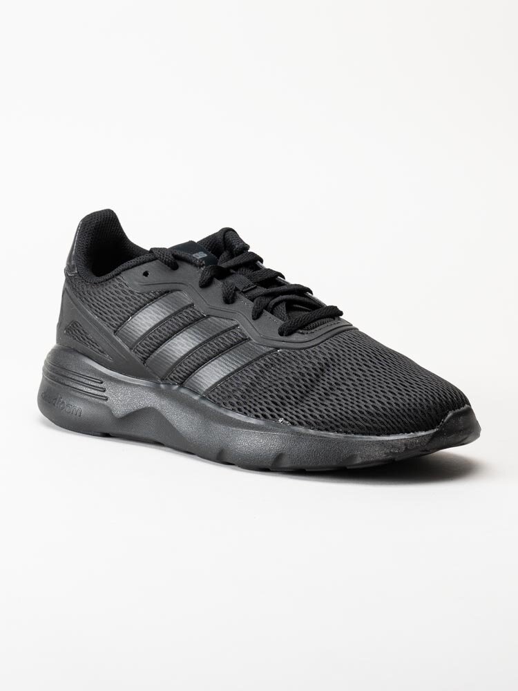 Adidas - Nebzed - Svarta sneakers i textil