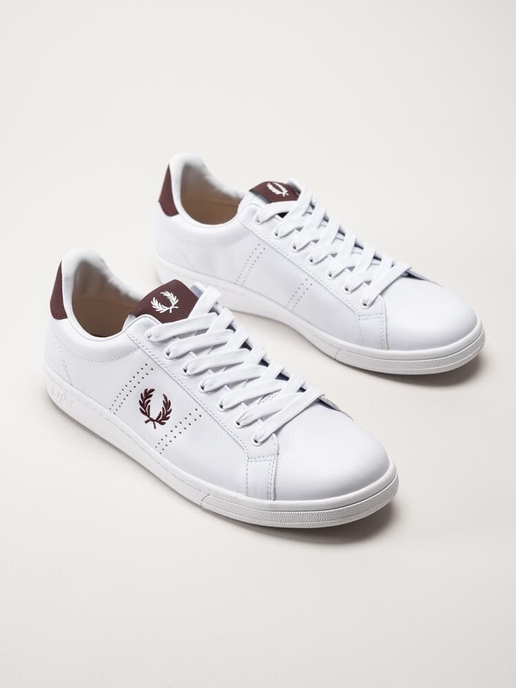 Fred Perry - B721 Leather - Vita sneakers i skinn