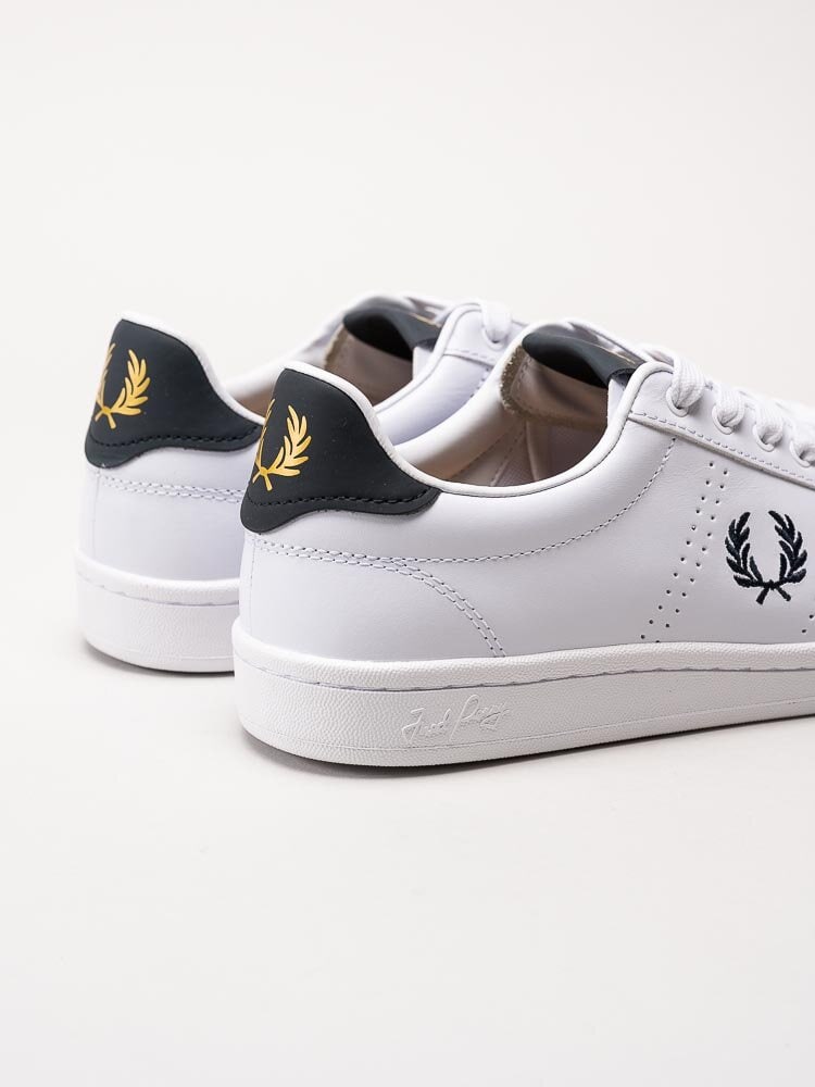 Fred Perry - B721 leather - Vita sneakers i skinn