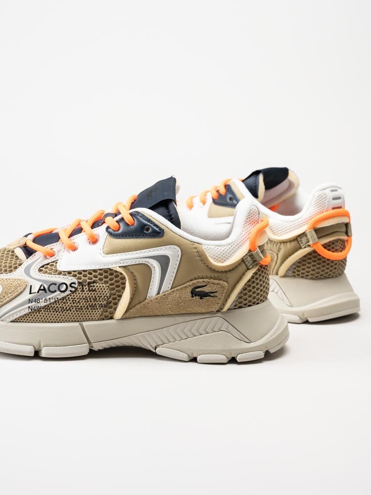 Lacoste - L003 Neo - Khakigröna sneakers med orange detaljer