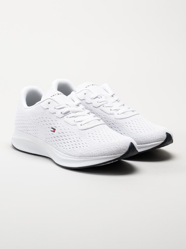 Tommy Hilfiger - Lightweight Runner Knit Flag - Vita sneakers i textil
