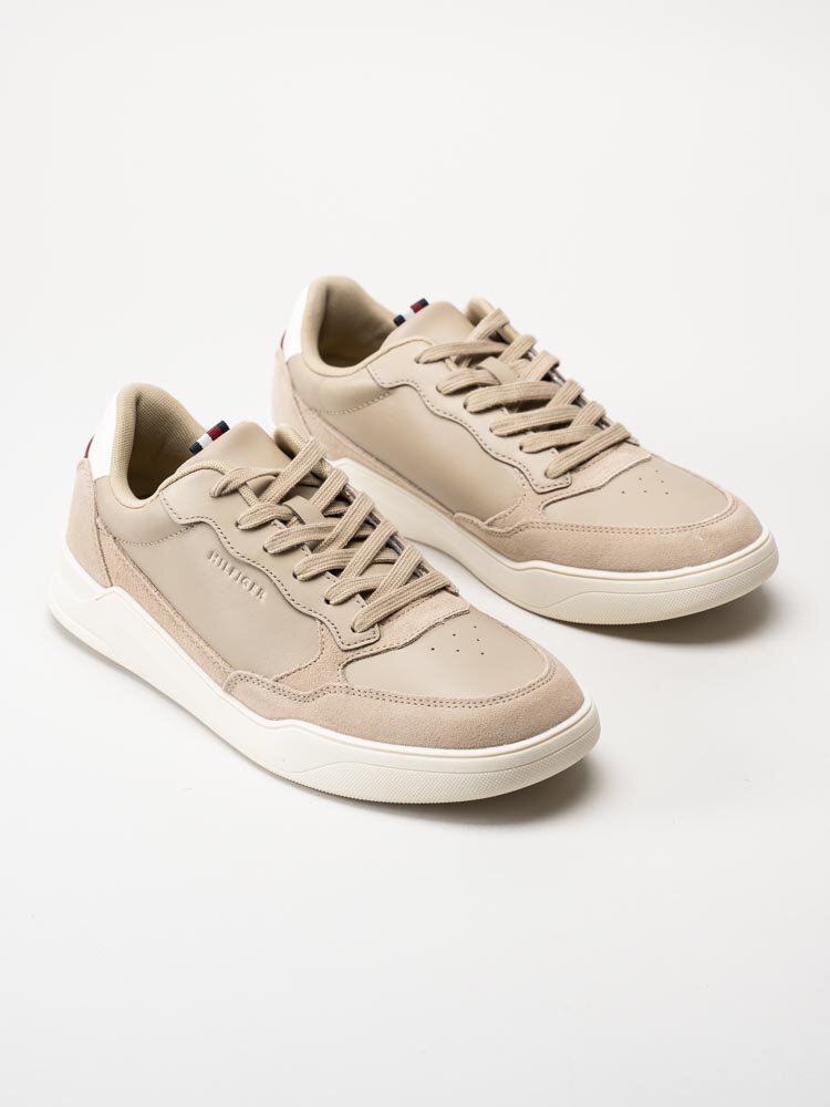 Tommy Hilfiger - Elevated Cupsole - Beige sneakers i skinn och mocka