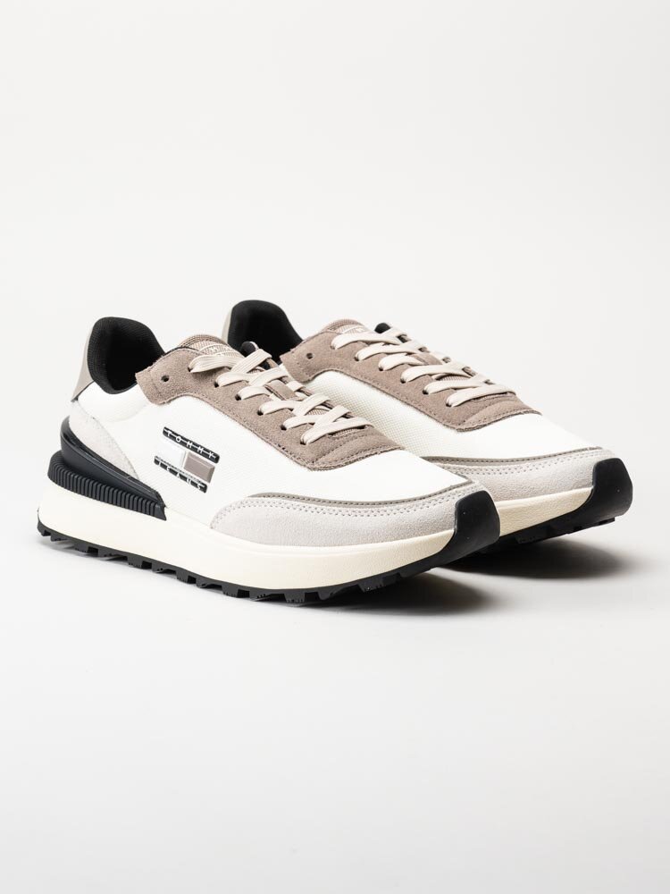 Tommy Hilfiger - Techn. Runner - Vita sneakers med beige och grå detaljer