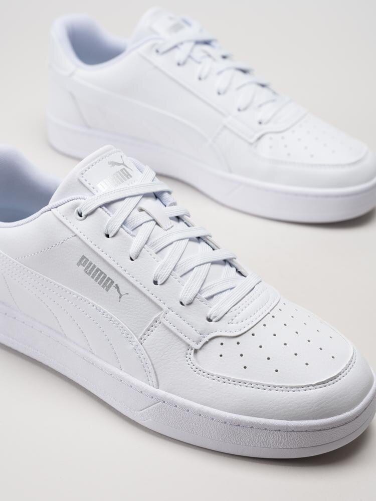 Puma - Caven 2.0 - Vita sneakers i syntet