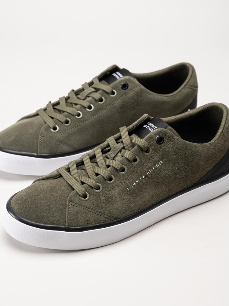 Tommy Hilfiger - Hi Vulc Core Low Suede - Gröna sneakers i mocka