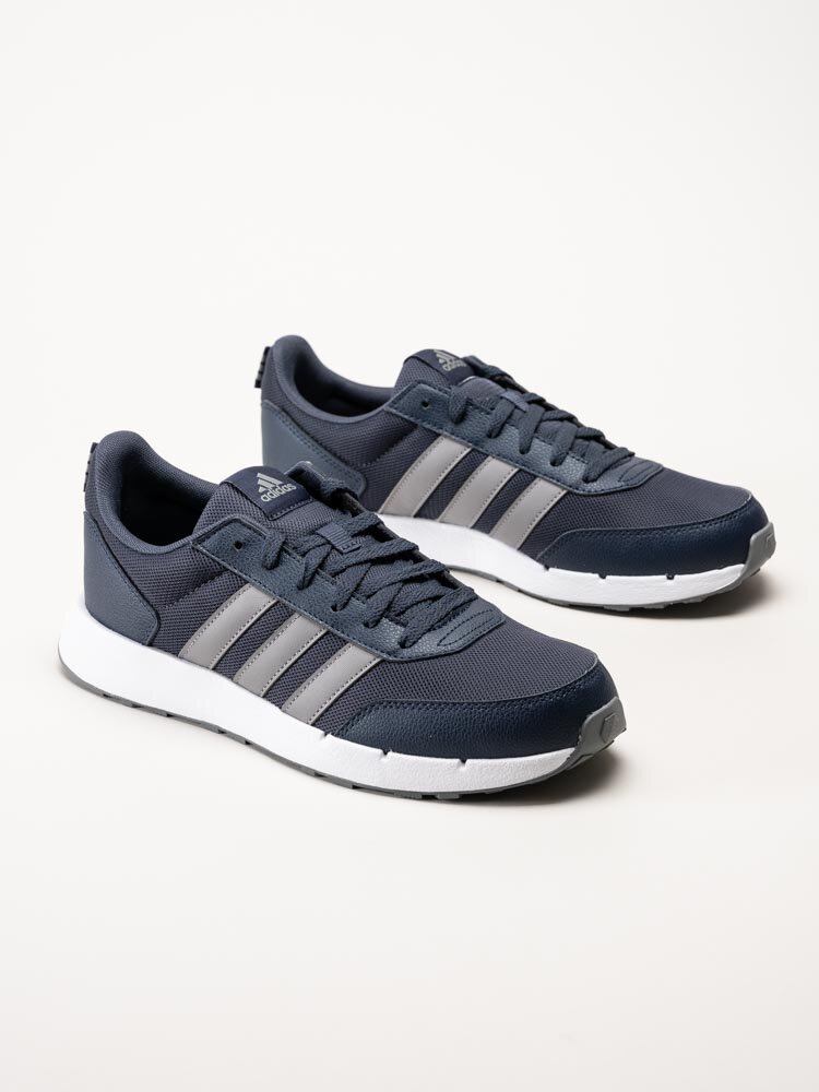 Adidas - Run50s - Mörkblå sneakers i textil