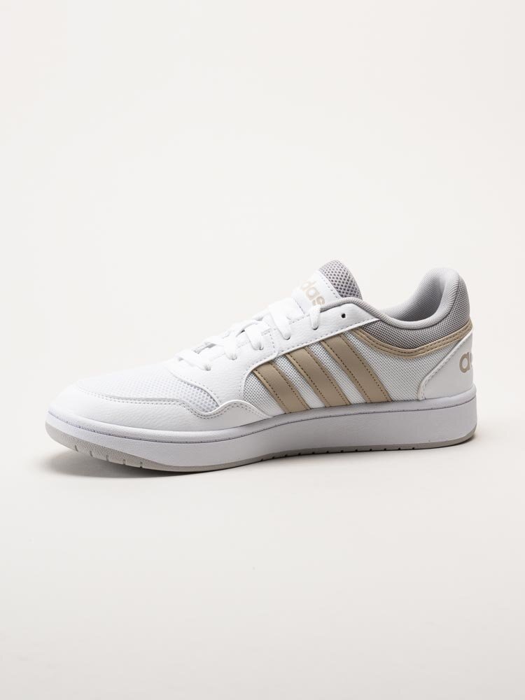 Adidas - Hoops 3.0 - Vita sneakers i skinnimitation