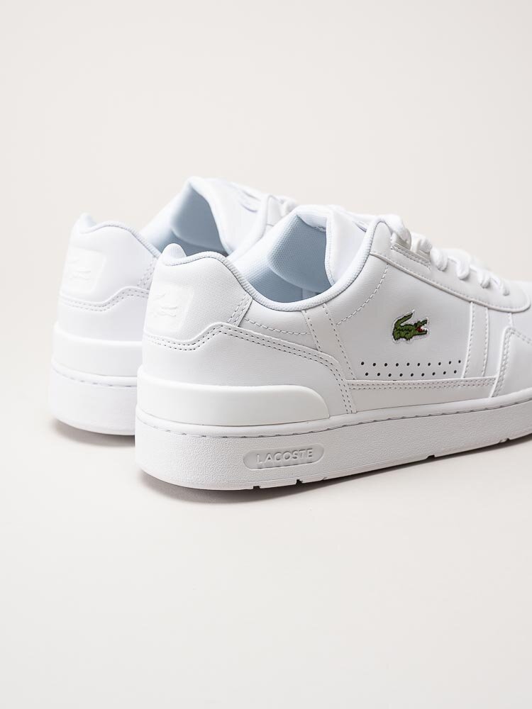 Lacoste - Vita sneakers i skinn