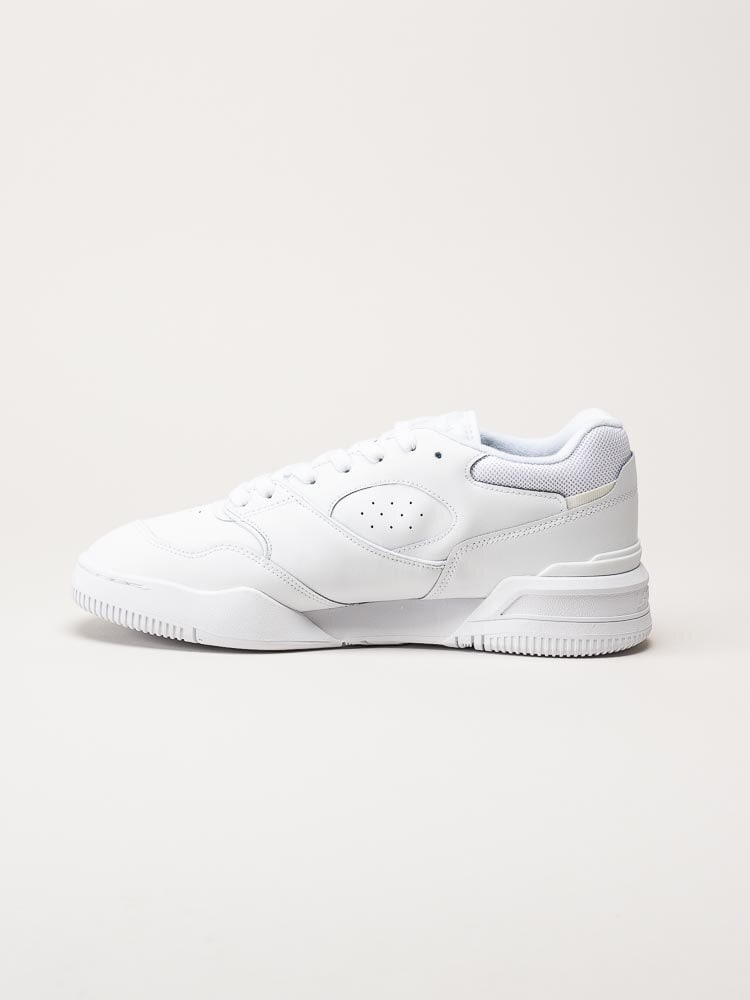 Lacoste - Vita sneakers i skinn