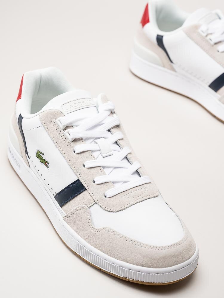 Lacoste - Vita sneakers i skinn och mocka