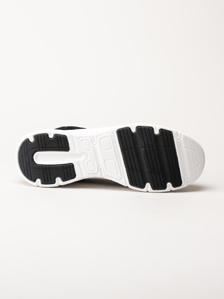 PoleCat - Arch New York - Svarta slip on skor i textil