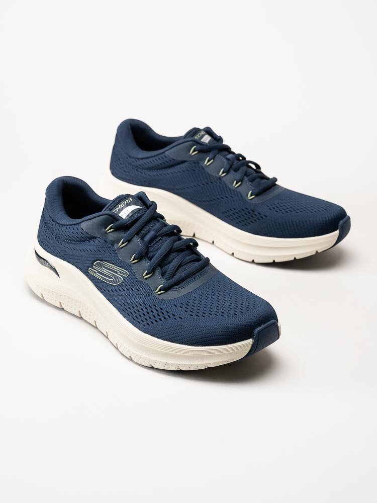 Skechers - Arch Fit 2.0 - Navyfärgade sportskor i textil