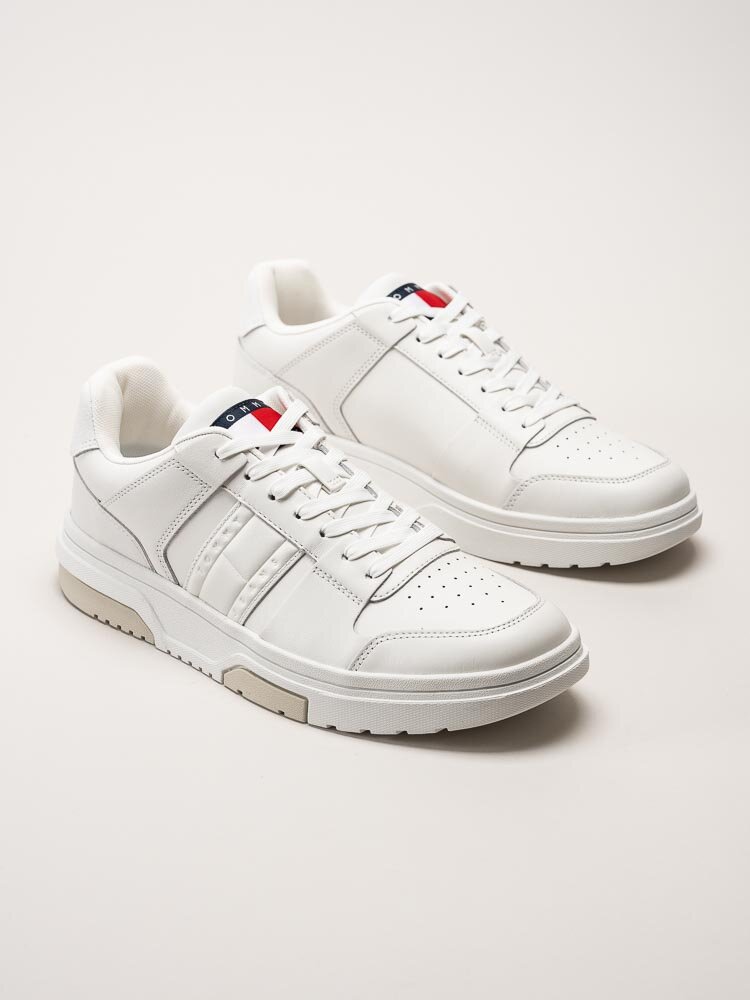 Tommy Hilfiger - The Brooklyn Leather - Vit beige sneakers i skinn