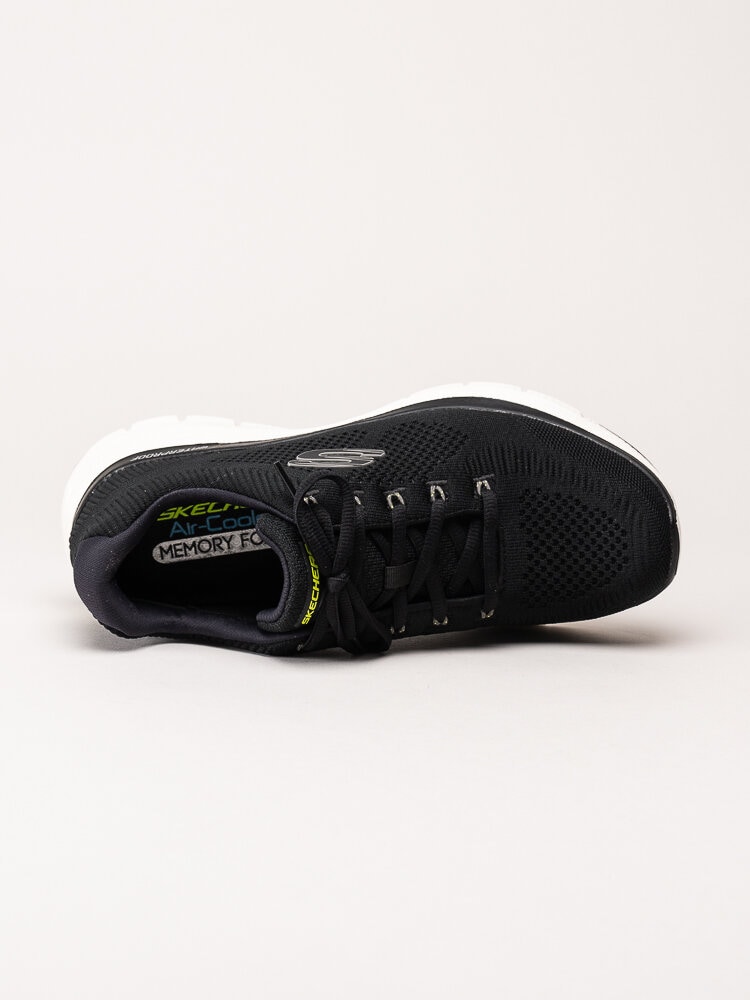 Skechers - Flex Advantage 4.0 - Upstream - Svarta vattentäta sneakers