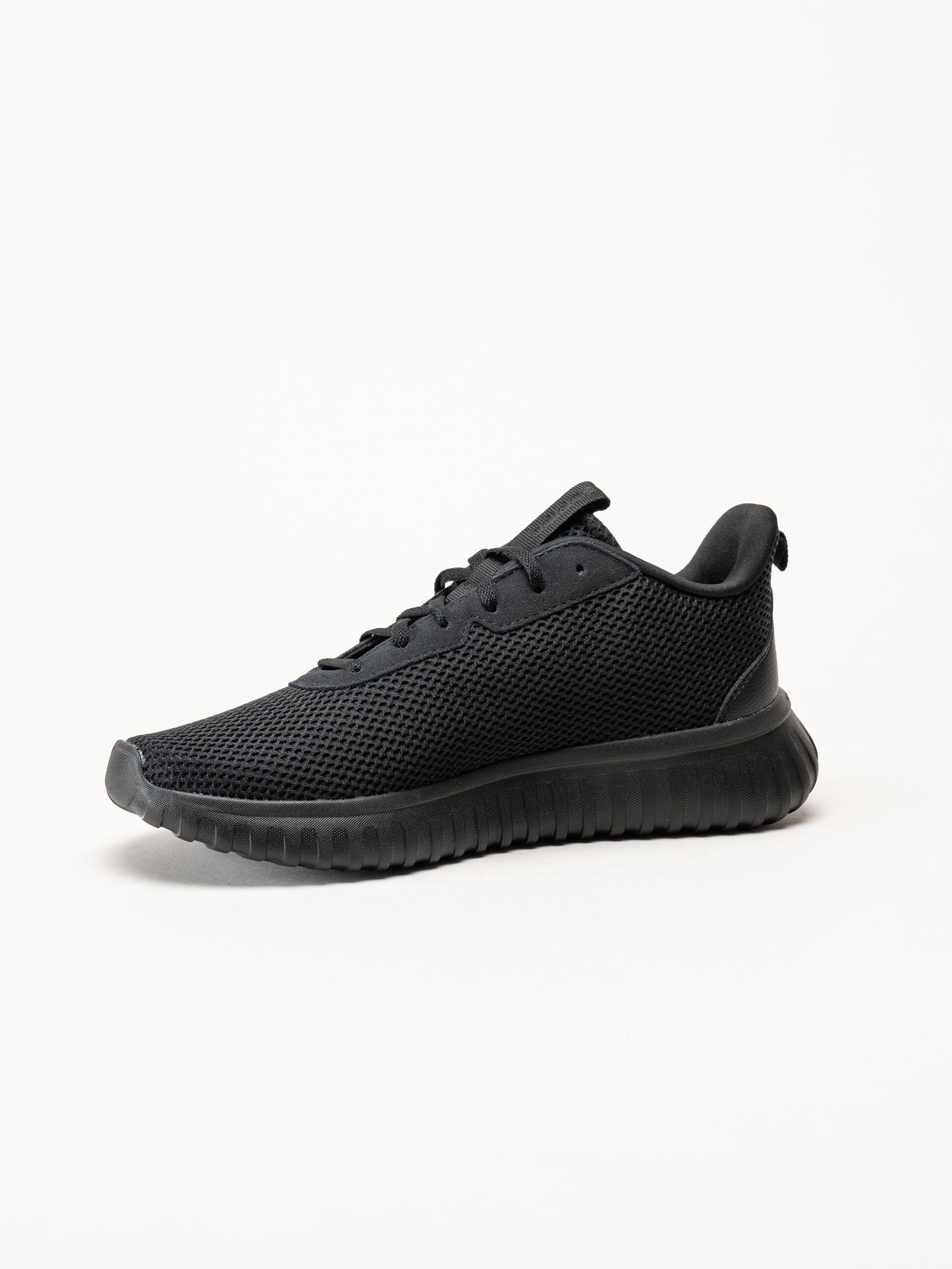 Adidas - Kaptir Base - Svarta sneakers i textil
