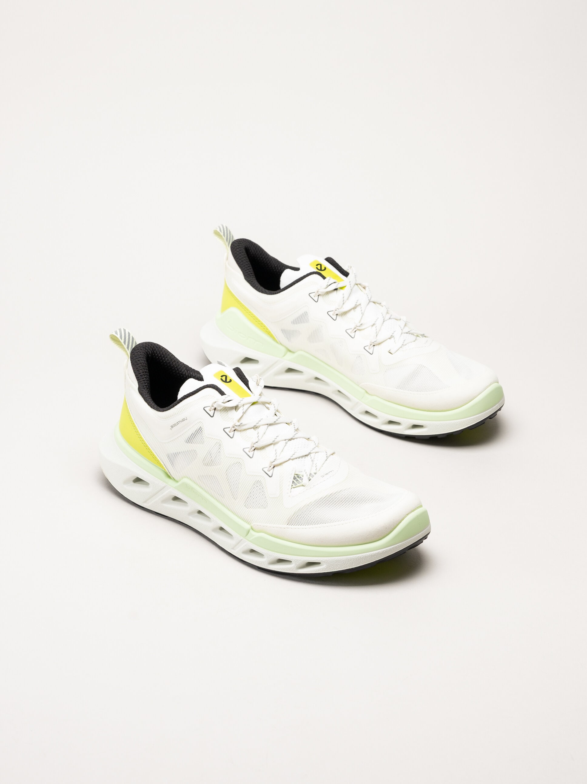 Ecco - Biom 720 Breathru - Vita sneakers i mesh