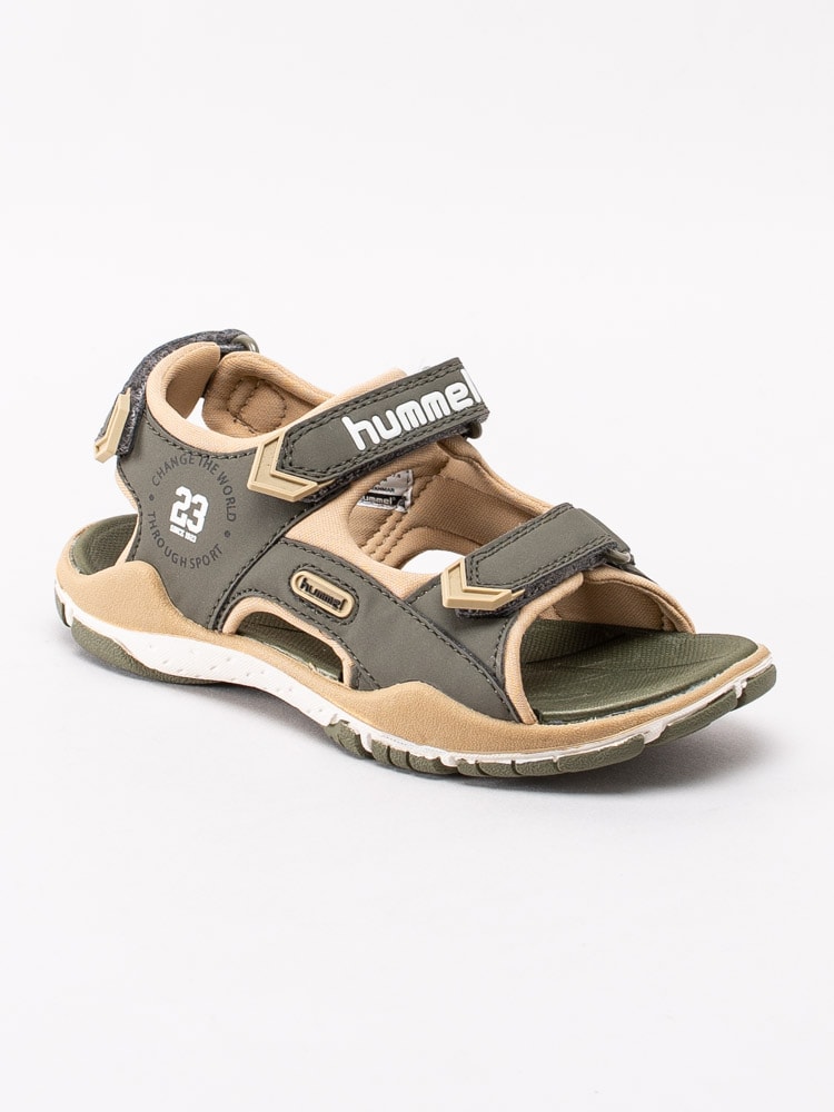 64201019 Hummel Sandal Trekking Junior 205775-6754 Mörkgröna sandaler med beige partier-1