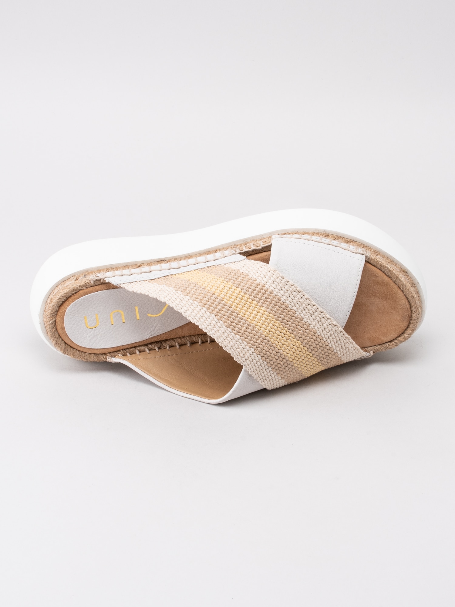 65191085 Unisa Basile Ivory vita slip in sandaler med platåer-4