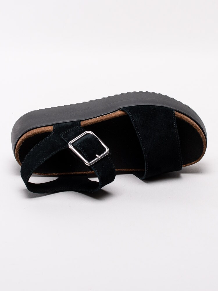 65201013 Clarks Botanic Strap 26147699 Svarta platåsandaletter i mocka-4