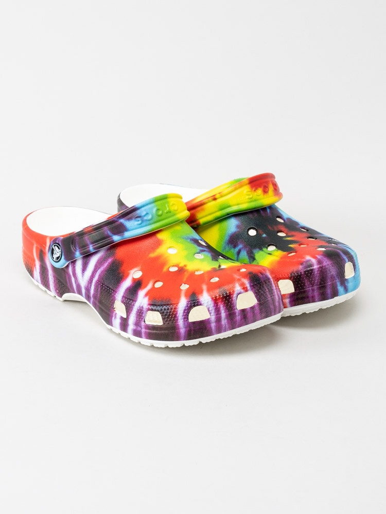 Crocs - Classic Tie Dye Graphic Clog - Multifärgade tofflor med batikmönster