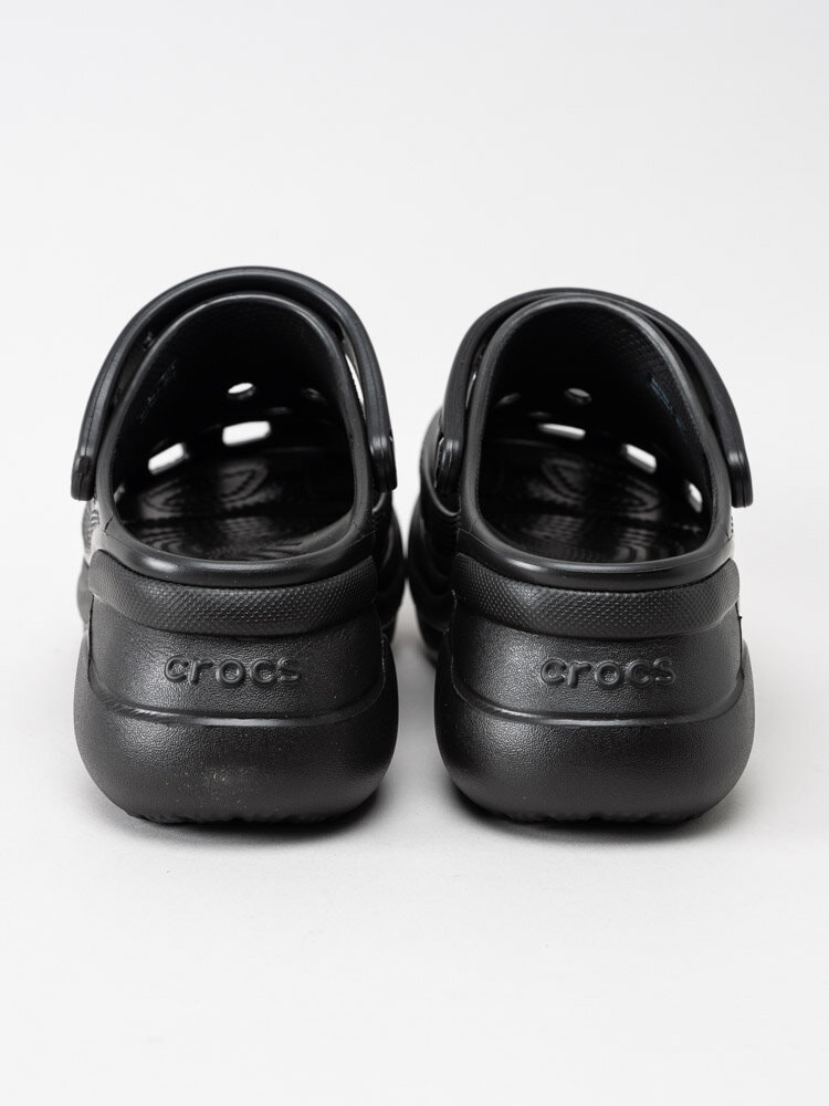 Crocs - Classic Bae Clog W - Svarta clogs med platå