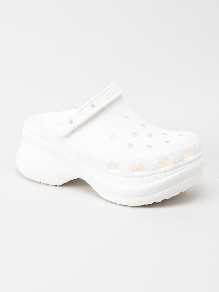 Crocs - Classic Bae Clog W - Vita clogs med platå
