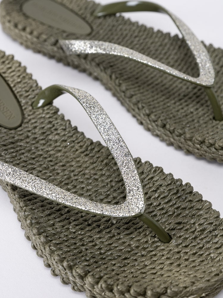 Ilse Jacobsen - Cheerful - Olivgröna  flip flop med glitter