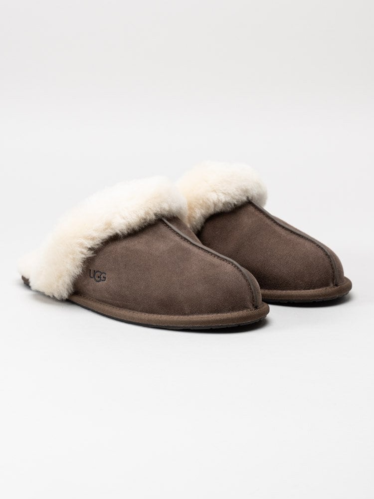 UGG - W Scuffette II - Gråbruna fårskinnsfodrade tofflor i mocka