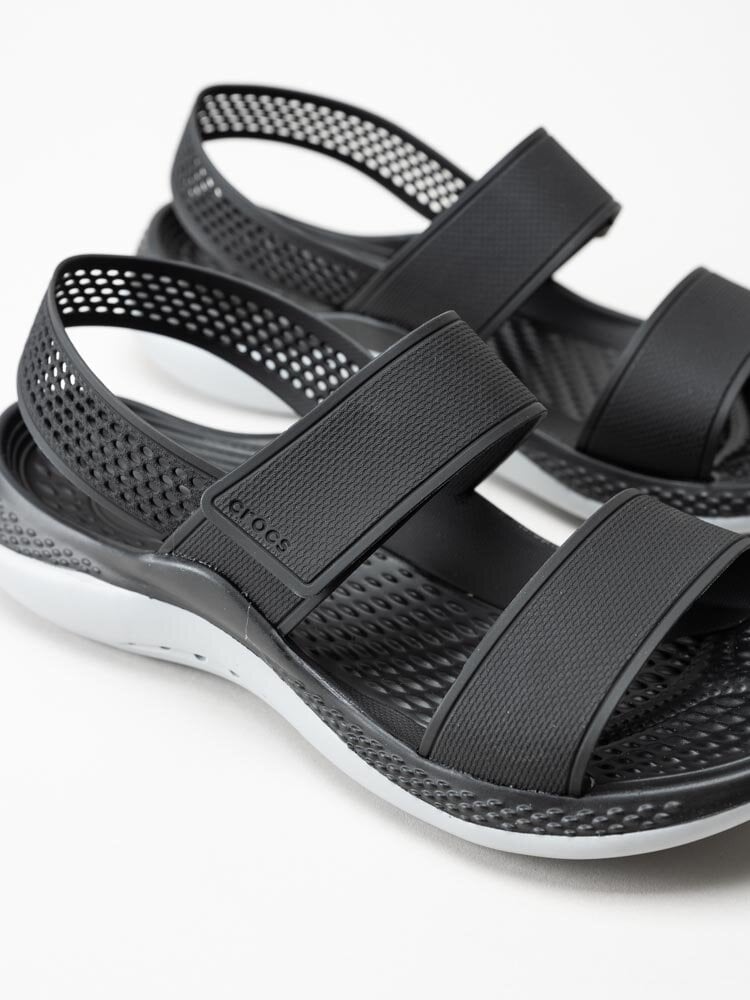 Crocs - LiteRide 360 Sandal W - Svarta lätta sandaler