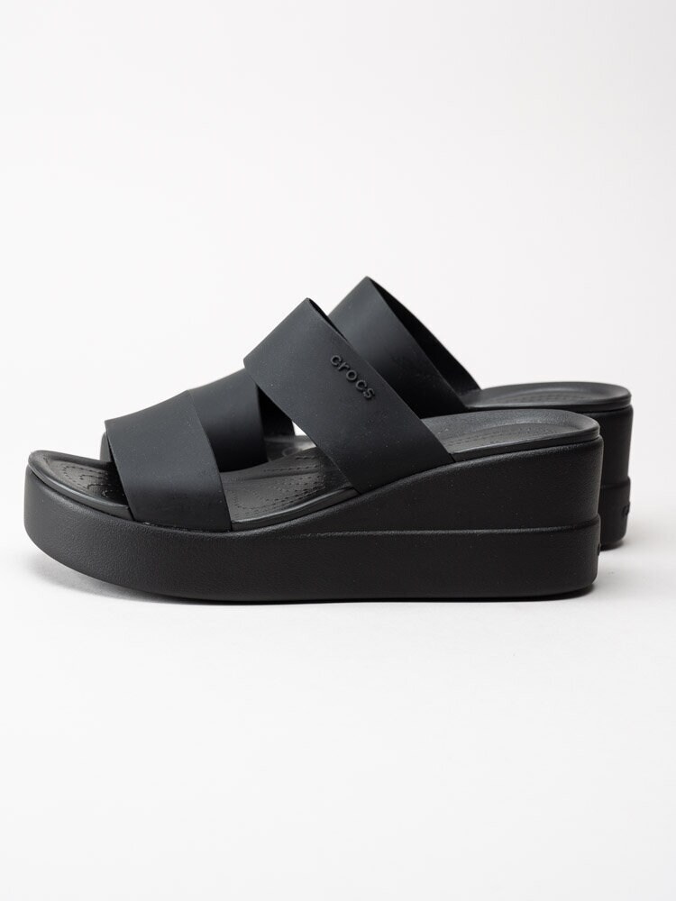 Crocs - Brooklyn Mid Wedge - Svarta slip in platåsandaler