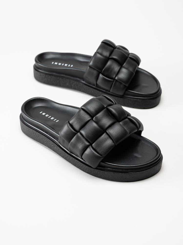 Inuikii - Braided leather - Svarta slip in sandaler i flätat skinn