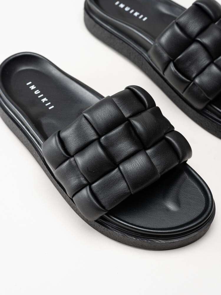 Inuikii - Braided leather - Svarta slip in sandaler i flätat skinn