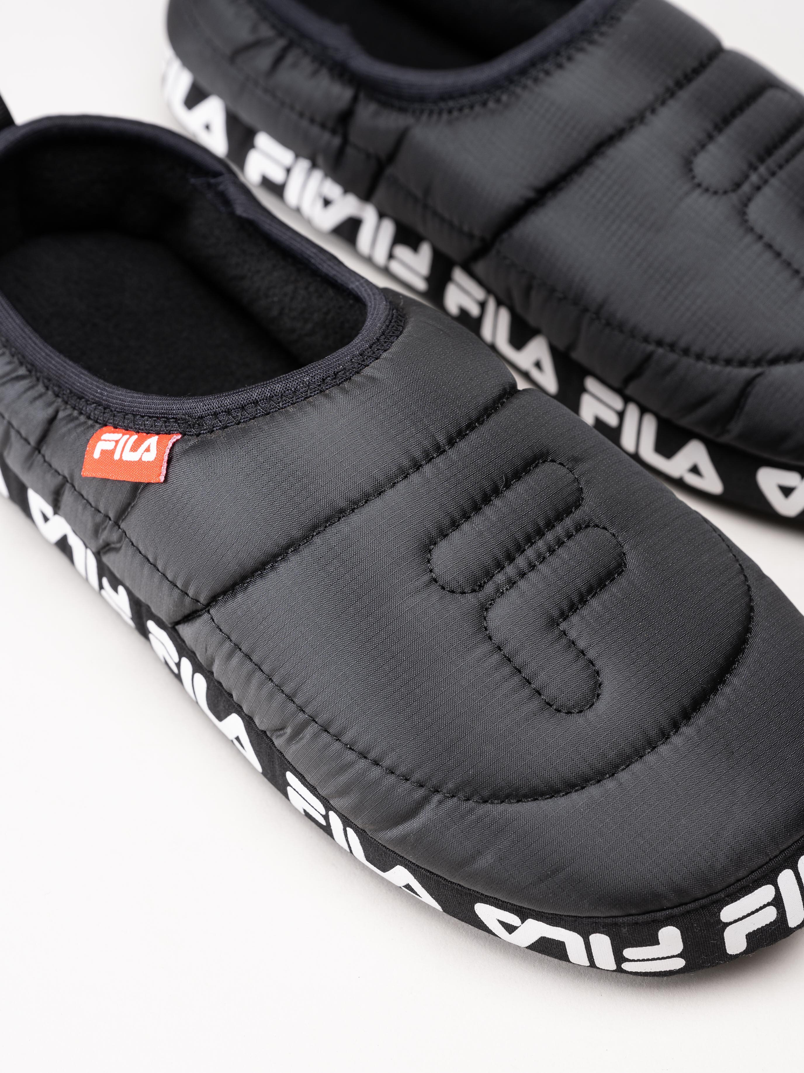 FILA - Comfider Wmn - Svarta slip on tofflor i textil