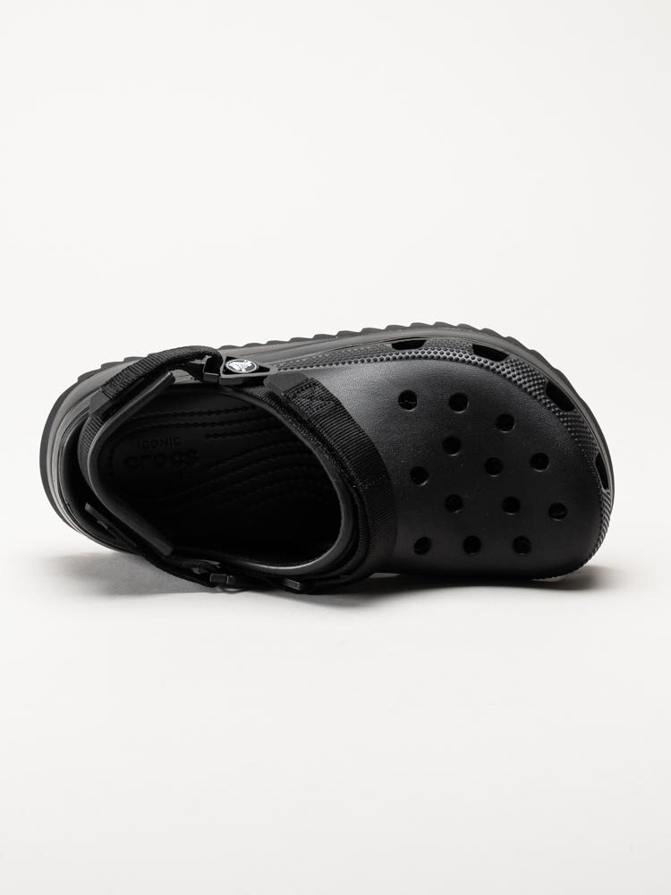 Crocs - Classic Hiker Clog - Svarta slip in tofflor med platå