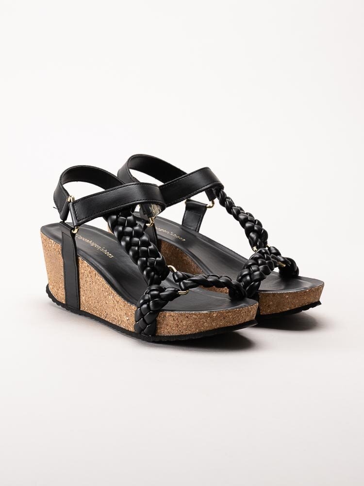 Copenhagen Shoes - Woven Lady - Svarta kilklackade sandaletter med flätade remmar