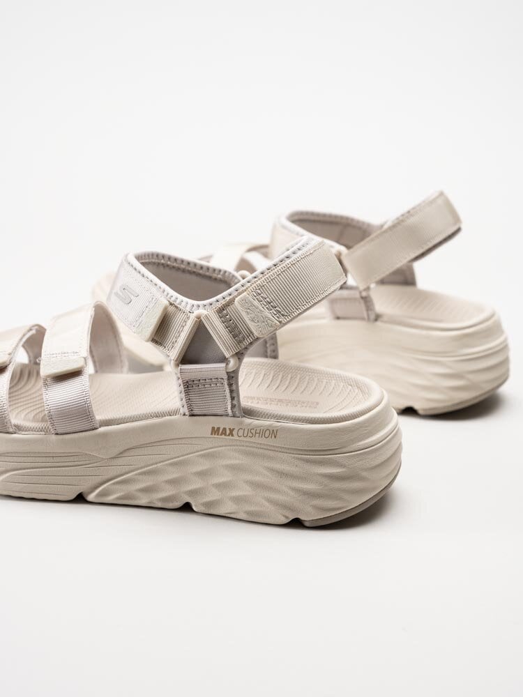 Skechers - Max Cushioning Lured - Beige remsandaler i textil