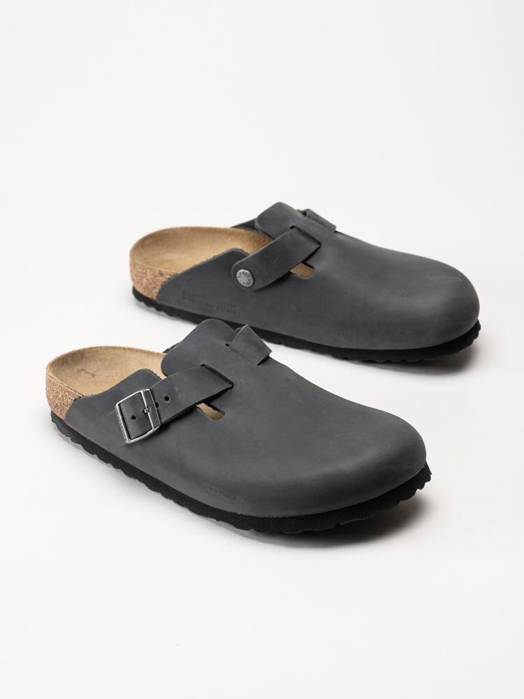 Birkenstock - Boston Narrow - Svarta slip-in sandaler i oljat skinn