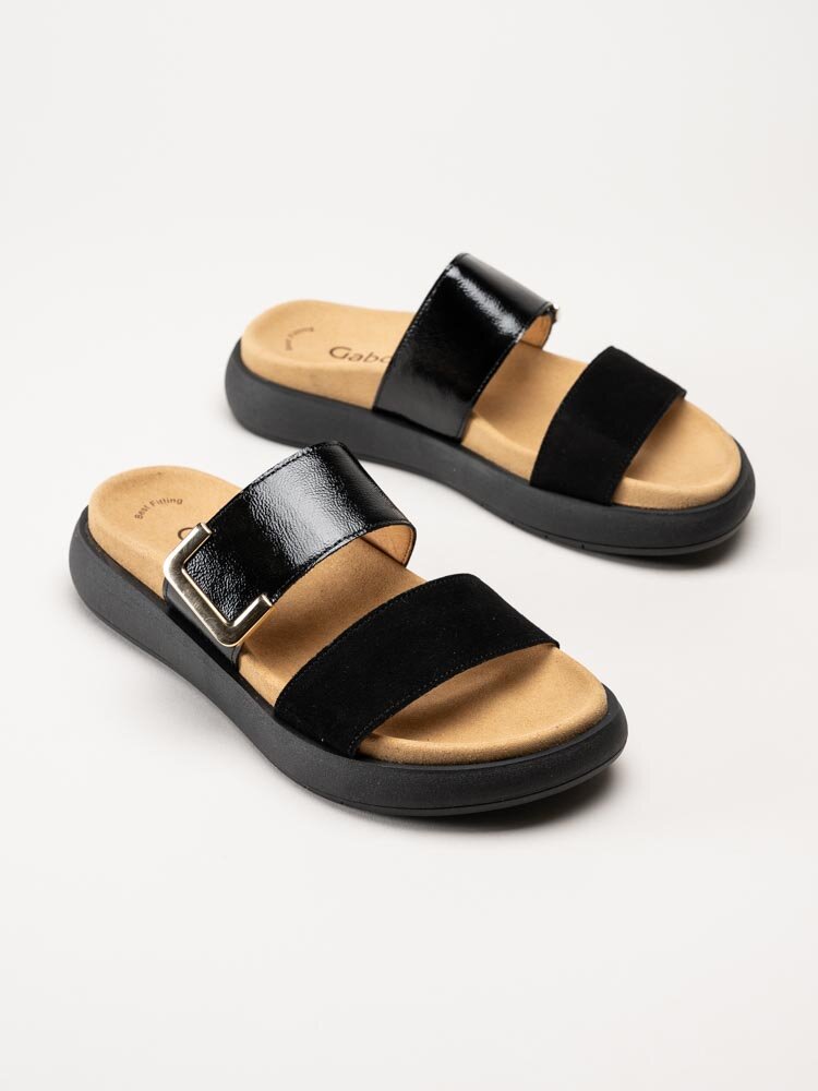 Gabor - Svarta slip in sandaler i mocka och lack