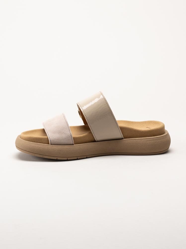 Gabor - Beige slip in sandaler i mocka och lack