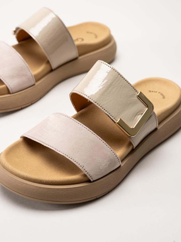 Gabor - Beige slip in sandaler i mocka och lack