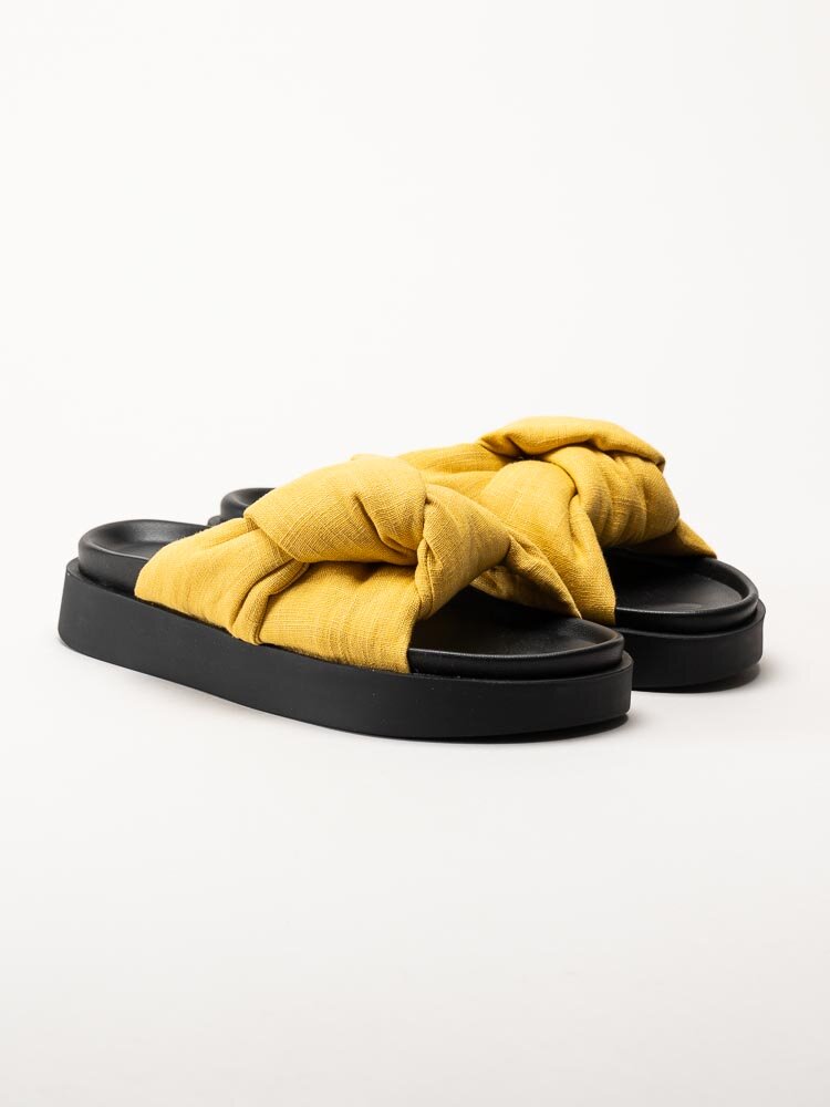 Inuikii - Oversized Linen Knot - Gula slip in sandaler