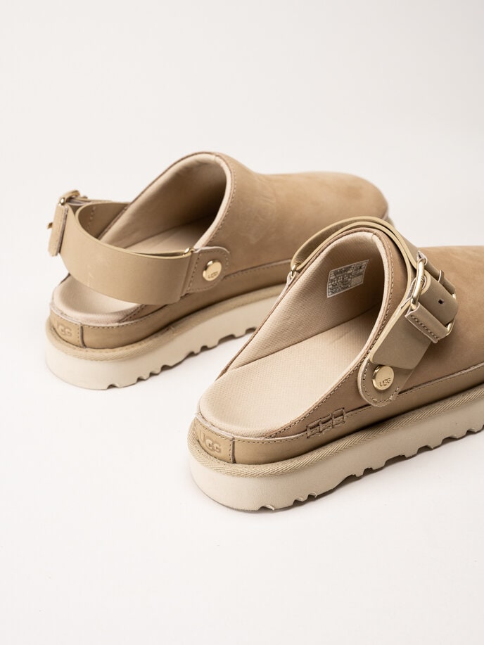 UGG - W Goldenstar Villa Clog - Beige Clogs i nubuck