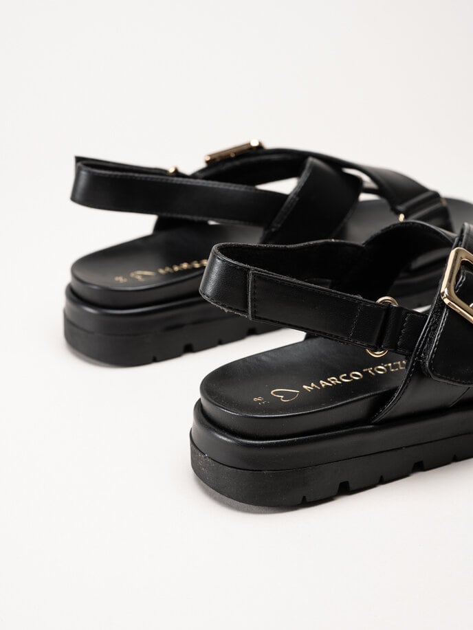 Marco Tozzi - Svarta sandaler med korslagda remmar